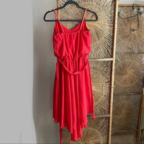Flowy red spaghetti strap midi dress - Picture 4 of 4